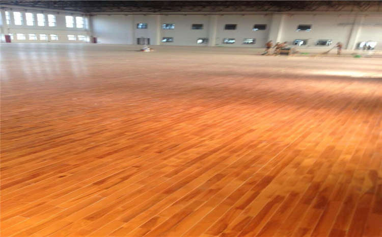 貴陽實木運動地板施工工藝