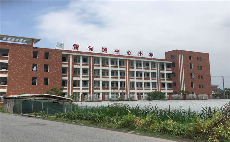 選擇楓木籃球地板有什么優(yōu)勢？