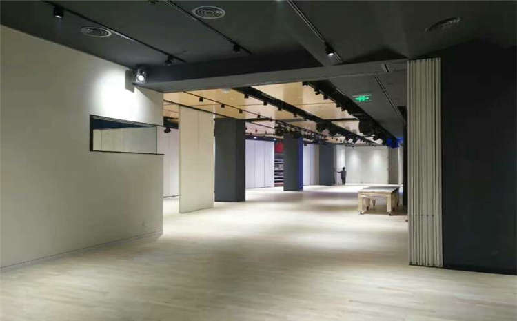 籃球場專用木地板
