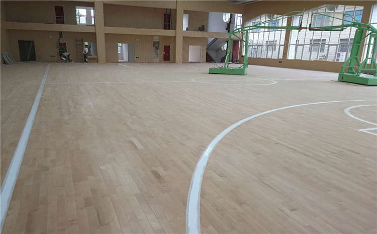 進口實木運動地板防潮