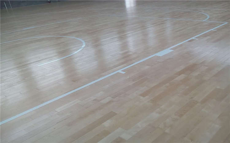 **體育館地板是什么材料