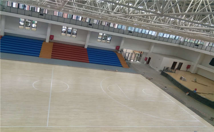 五角楓舞臺運(yùn)動木地板廠家報價表