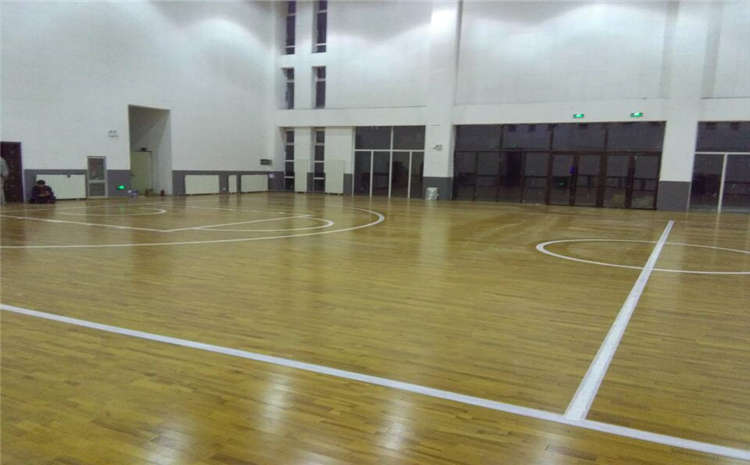 沈陽楓樺木實木運動地板翻新