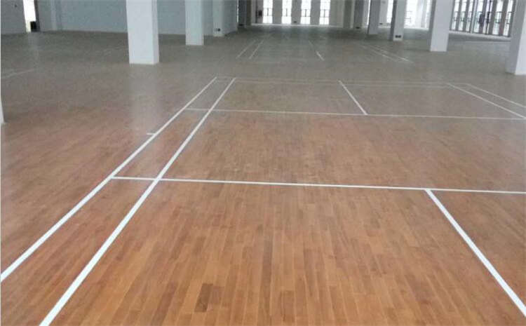 柞木籃球場地板保養