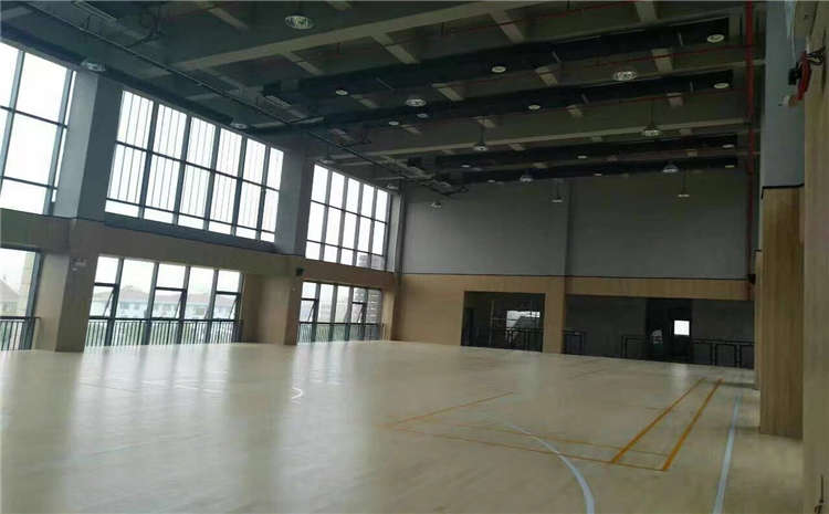 楓木籃球場地木地板怎么翻新